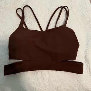 Lululemon sports bra